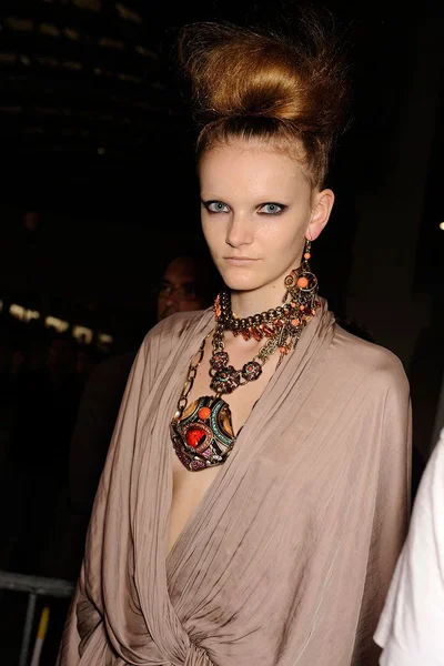 Look 57